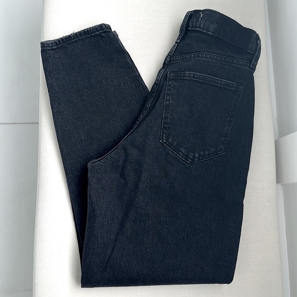 A&F 80’s Mom Jean - Picture 5 of 11